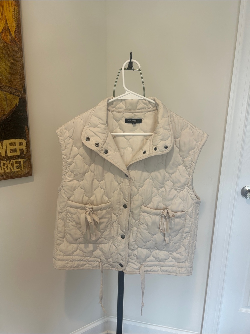 Blu Pepper Light Cream Quilted Drawstring Vest NWOT